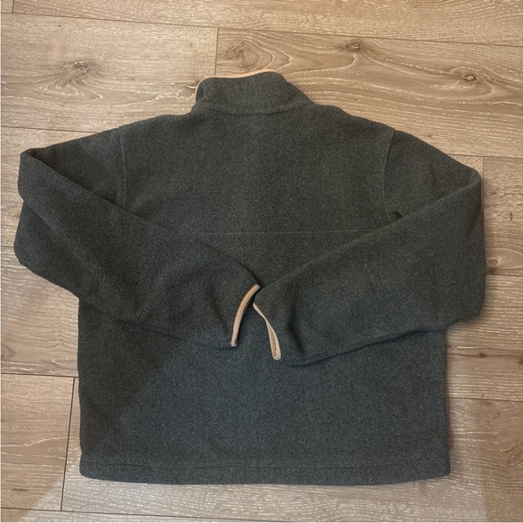 Patagonia Snap-T Fleece Pullover in Charcoal with Light Pink Trim - Picture 4 of 6